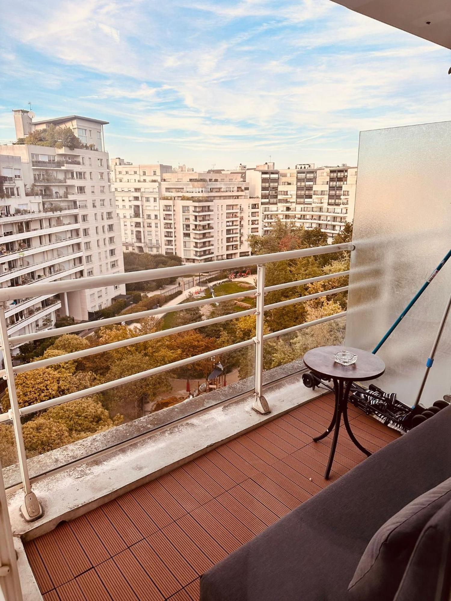 Ryan Homes - In Apart Hotel, La Defense กูร์เบอวัวร์ ภายนอก รูปภาพ